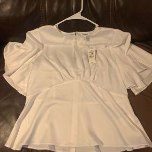 NWT Medium White Blouse w/ flowing sleeves, peekaboo back